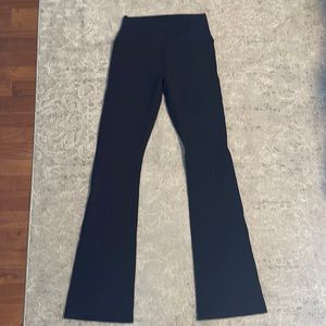 Alo Yoga Pants